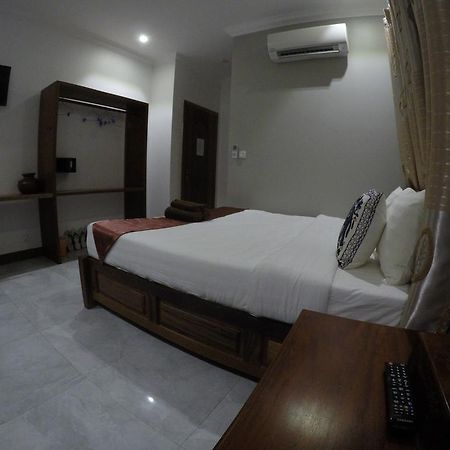 Happy​​ Family Guesthouse Kampot Exterior foto