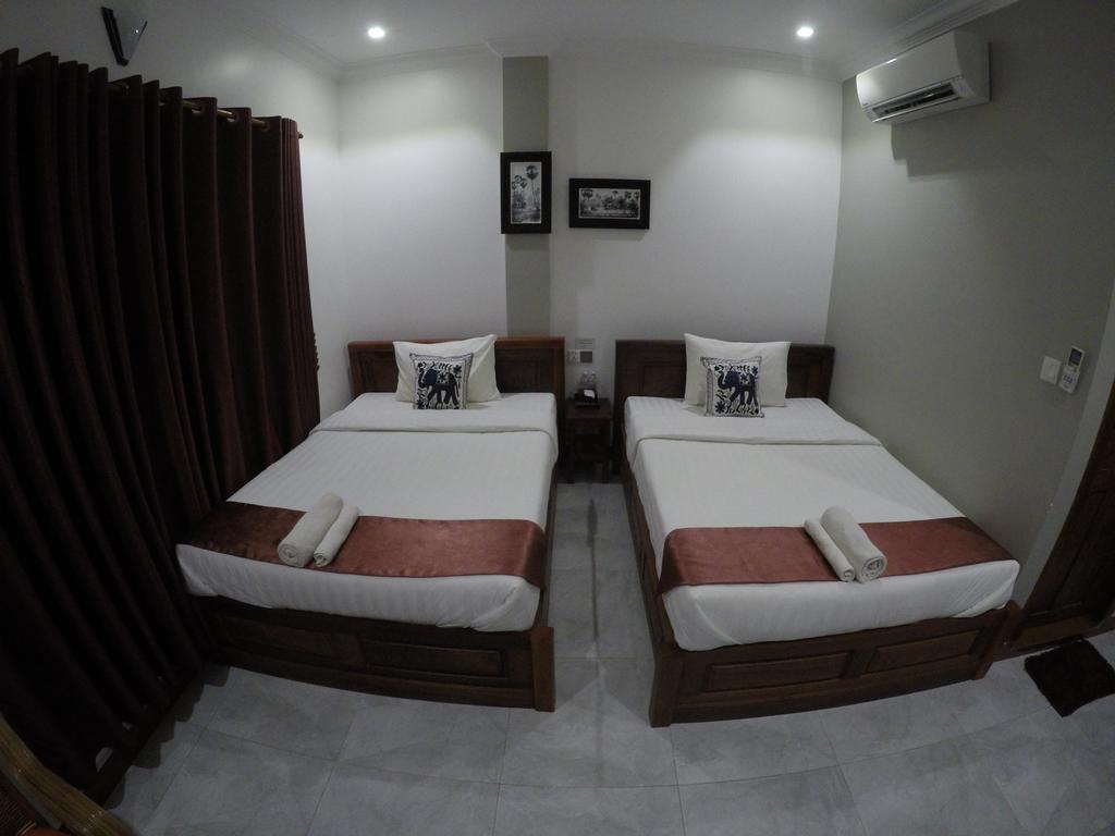 Happy​​ Family Guesthouse Kampot Exterior foto