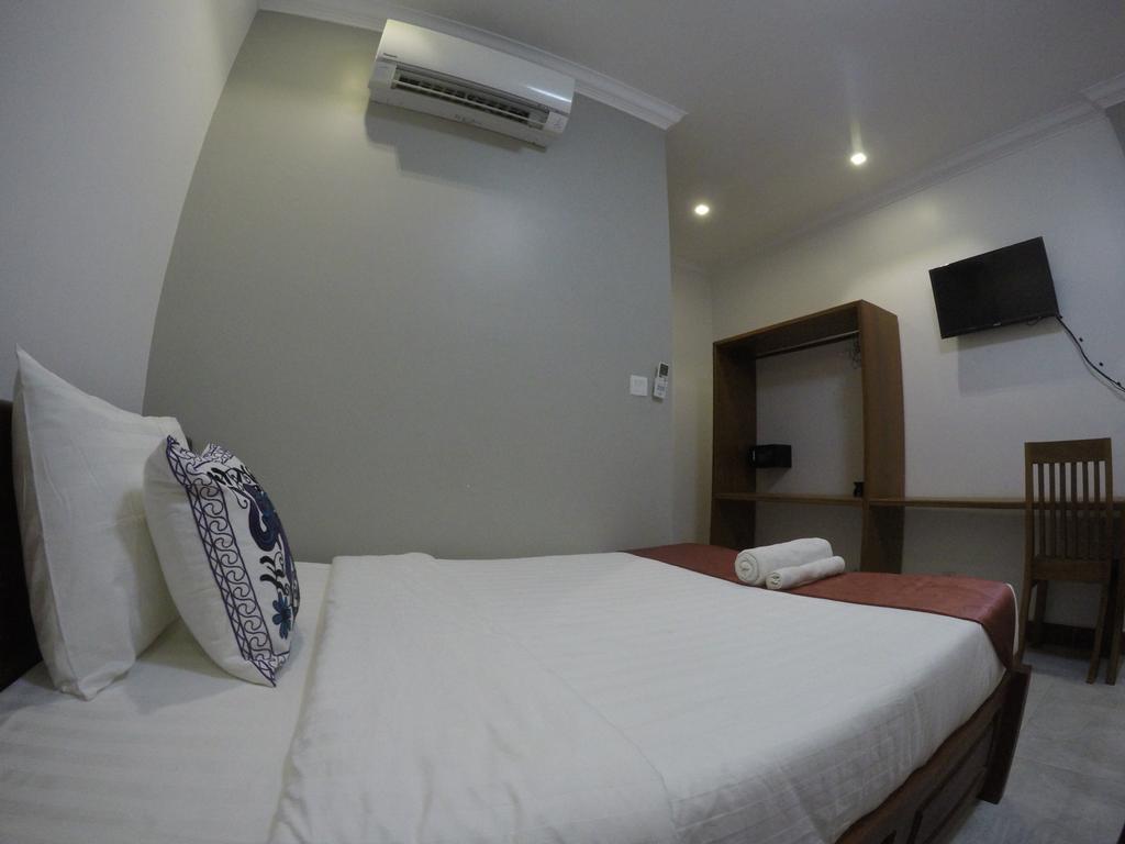 Happy​​ Family Guesthouse Kampot Exterior foto